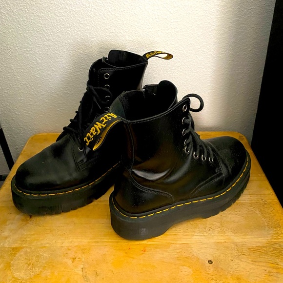 Dr Martens Jadon boots size